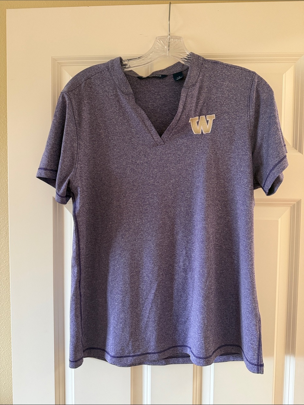 U of W Cutter & Buck Heather Purple V-Neck Short Sleeve Women's Top with W Patch